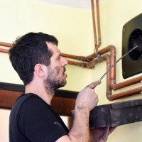 Kako očistiti ventilaciju u stanu vlastitim rukama: prikladni alati i postupak rada