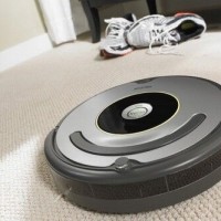 Pregled robotskog usisavača iRobot Roomba 616: razumna ravnoteža cijene i kvalitete