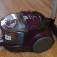 Philips FC 8472/01 PowerPro Compact recenzija usisavača: jednostavan dizajn i povećana snaga