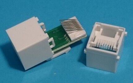 محول RJ45 أنثى إلى أنثى