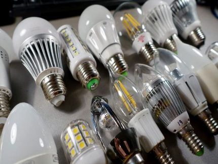 أنواع مصابيح LED