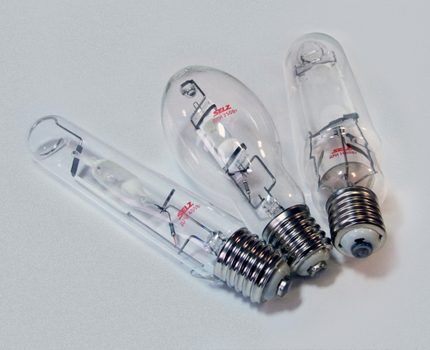 Metal halide mercury type lamps