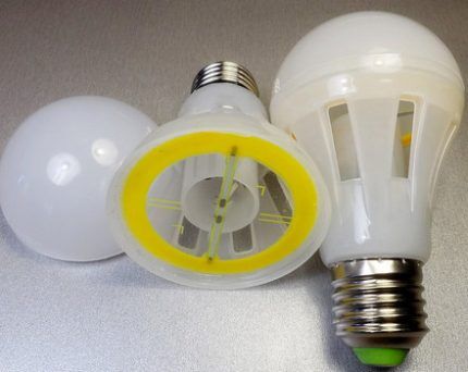 LED lampa rastavljena