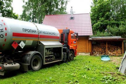 Punjenje spremnika plina iz automobila