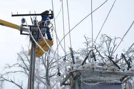 Električari saniraju posljedice ledene kiše