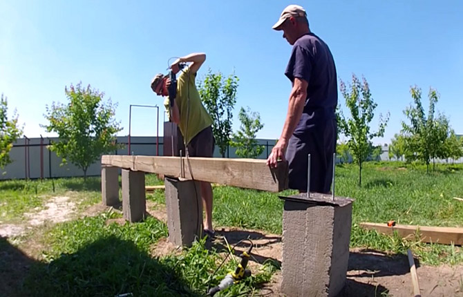 U oplatu se postavljaju četiri komada armature